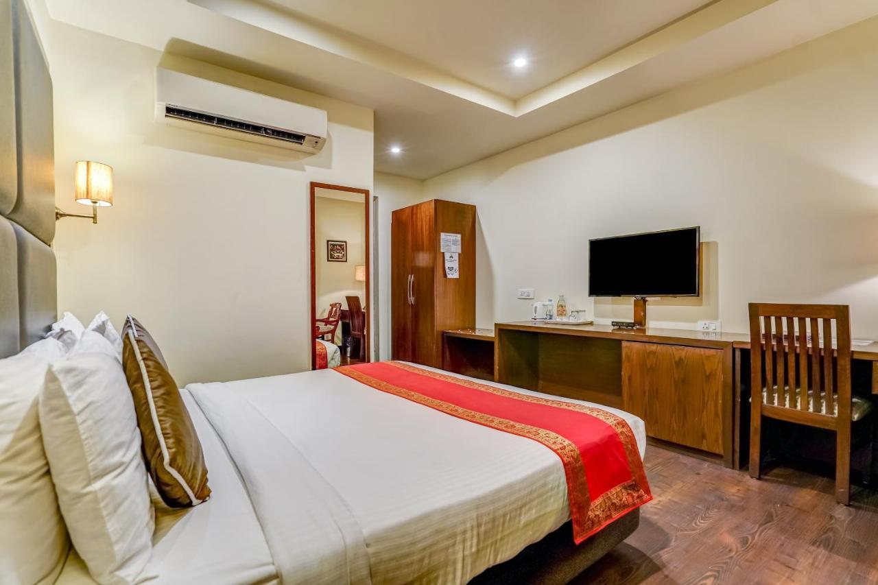 Townhouse 552Hotel Royal Court Jalandhar Exterior photo